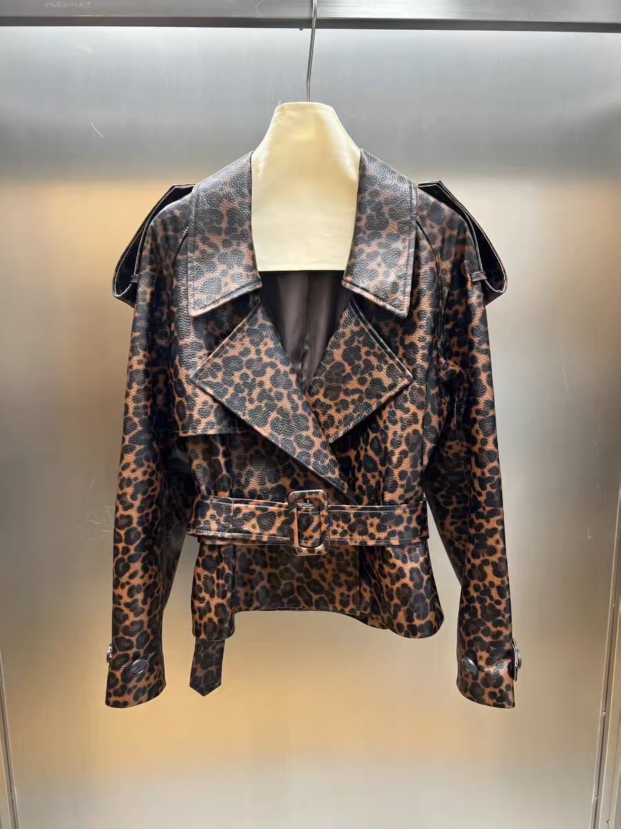 Street Fashion Winter 2025 - Fashion 2025 Luxury Winter Waist Tie